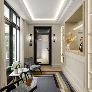 Black Door Aparthotel Paris